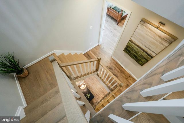 43917 MERCER RUN TER, Ashburn, VA 20147