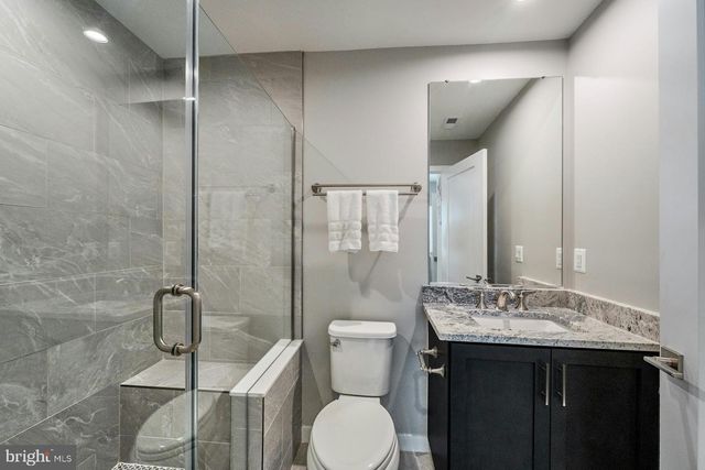 43917 MERCER RUN TER, Ashburn, VA 20147