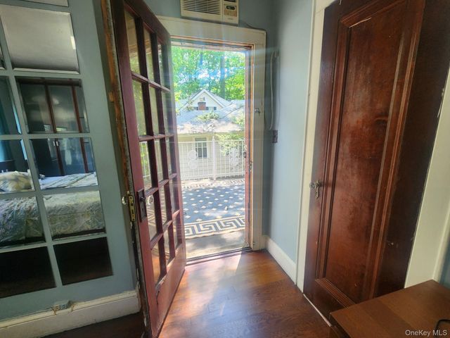 15 Rumsey Road, Yonkers, NY 10705