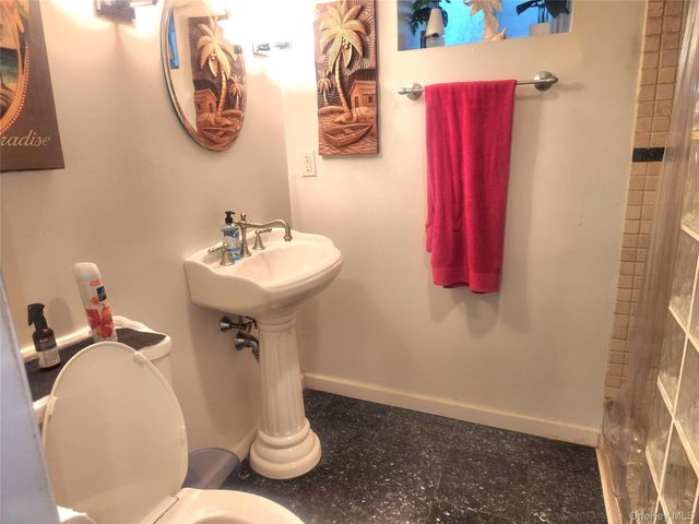 15 Rumsey Road, Yonkers, NY 10705