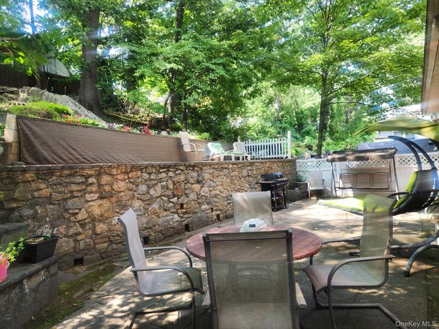 15 Rumsey Road, Yonkers, NY 10705