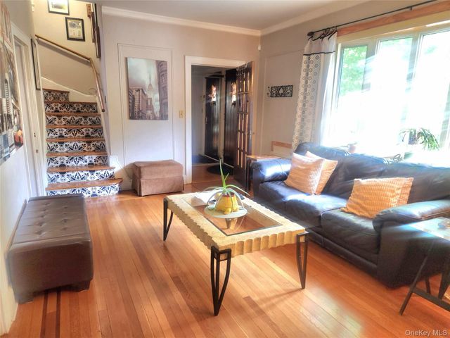 15 Rumsey Road, Yonkers, NY 10705