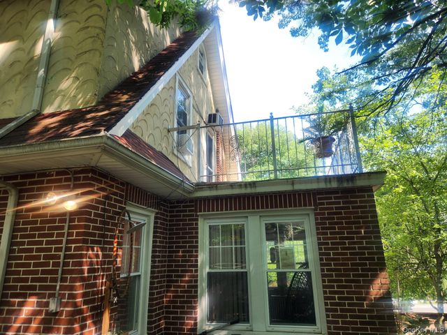 15 Rumsey Road, Yonkers, NY 10705