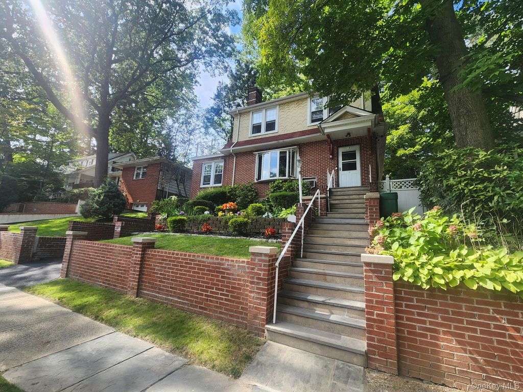 15 Rumsey Road, Yonkers, NY 10705 — photo 2