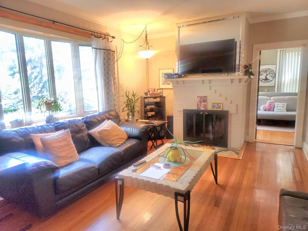 15 Rumsey Road, Yonkers, NY 10705 — photo 5