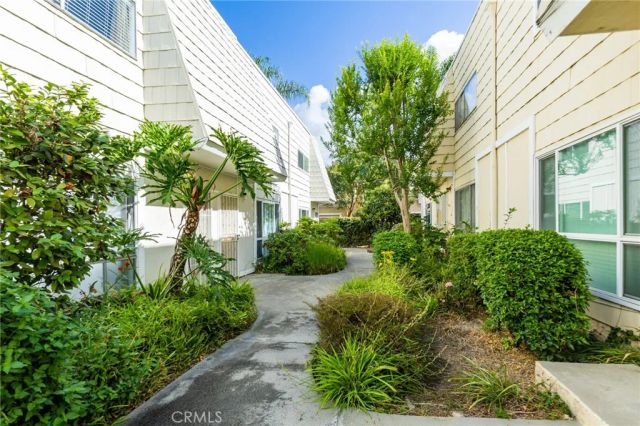1434 Highland Avenue 8, Duarte, CA 91010