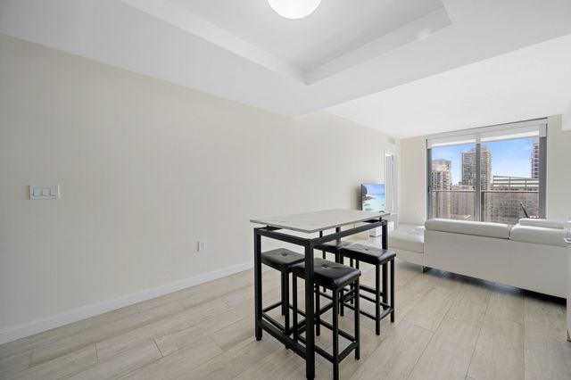 55 SW 9th Street 3705, Miami, FL 33130