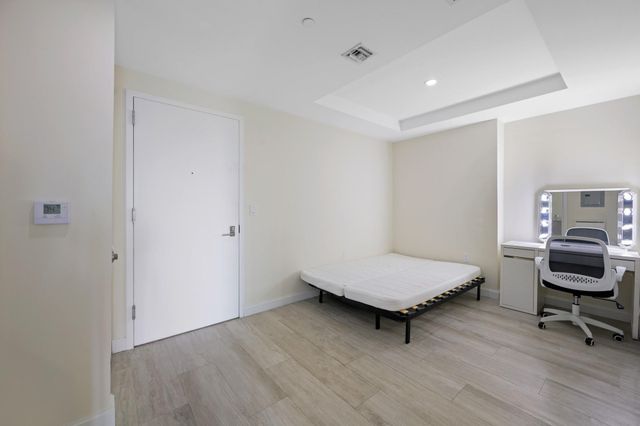 55 SW 9th Street 3705, Miami, FL 33130