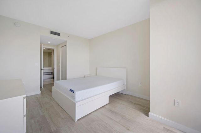 55 SW 9th Street 3705, Miami, FL 33130
