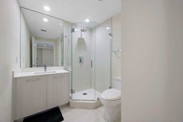 55 SW 9th Street 3705, Miami, FL 33130