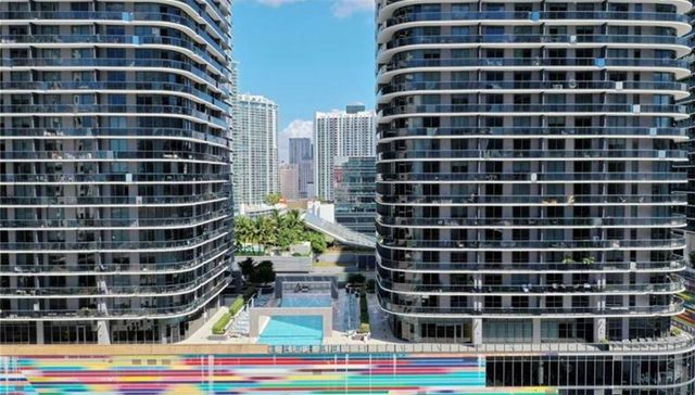 55 SW 9th Street 3705, Miami, FL 33130