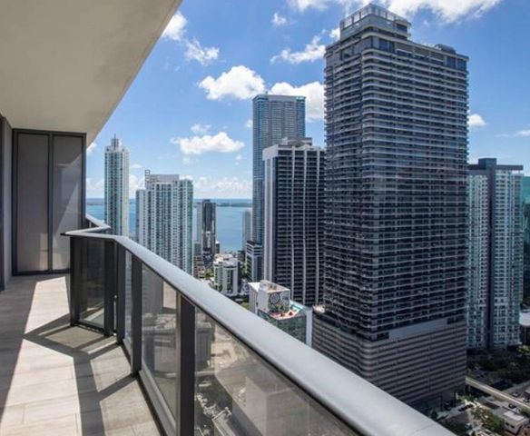 55 SW 9th Street 3705, Miami, FL 33130