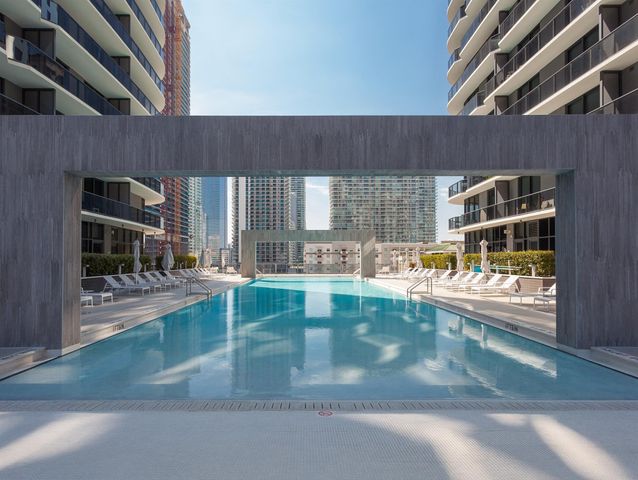 55 SW 9th Street 3705, Miami, FL 33130