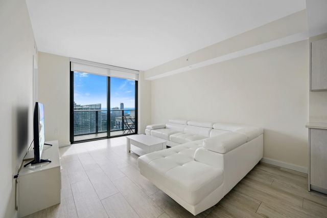 55 SW 9th Street 3705, Miami, FL 33130