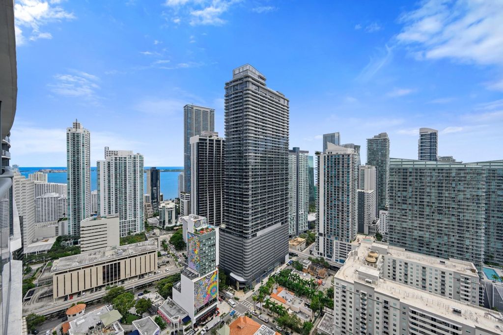 55 SW 9th Street 3705, Miami, FL 33130