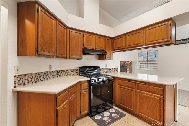 2204 Kelso Peak, Bakersfield, CA 93304