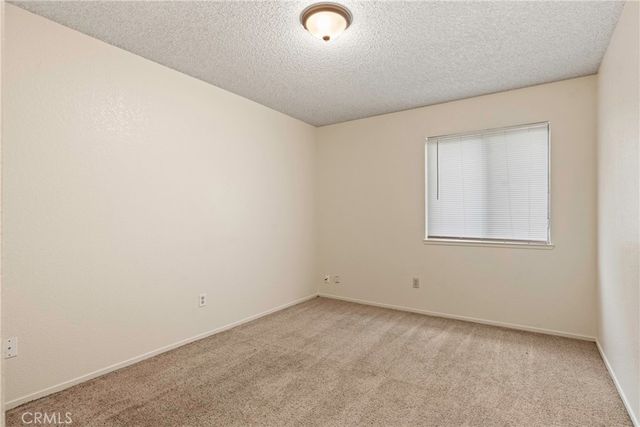 2204 Kelso Peak, Bakersfield, CA 93304