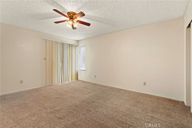 2204 Kelso Peak, Bakersfield, CA 93304