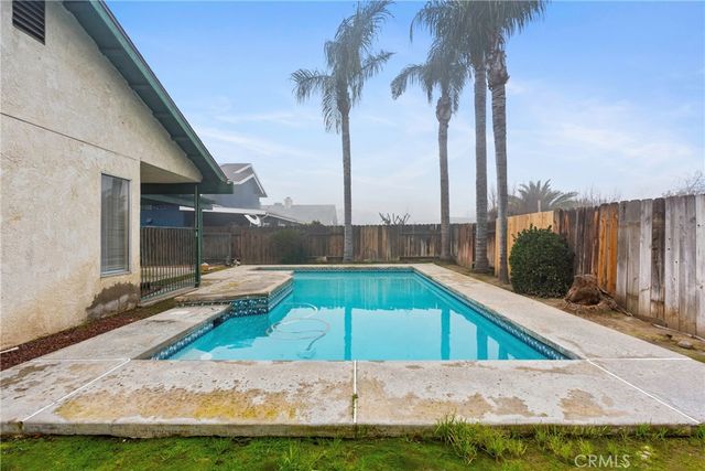 2204 Kelso Peak, Bakersfield, CA 93304