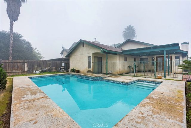 2204 Kelso Peak, Bakersfield, CA 93304