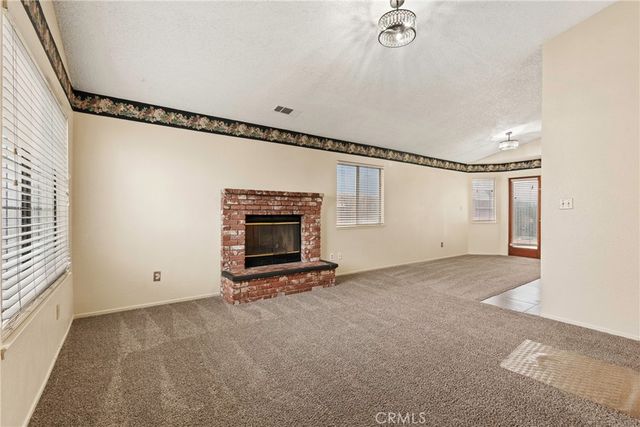 2204 Kelso Peak, Bakersfield, CA 93304