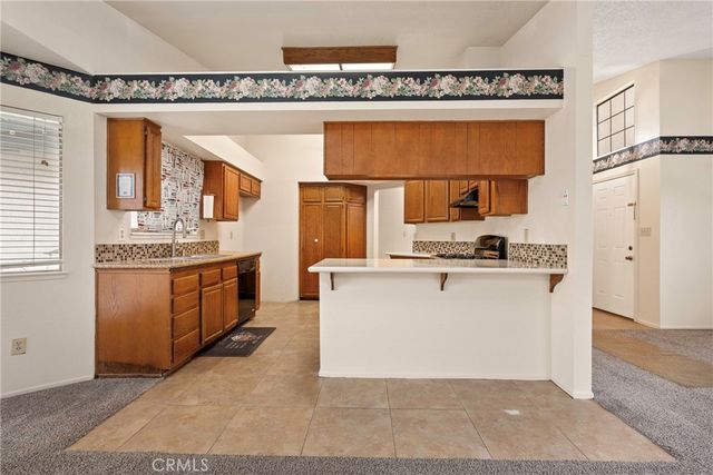 2204 Kelso Peak, Bakersfield, CA 93304