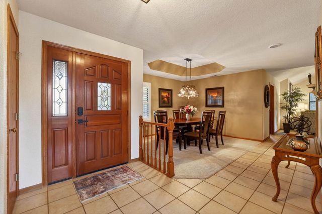 202 Firestone Dr, Roseville, CA 95678