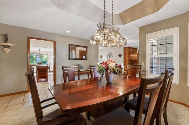 202 Firestone Dr, Roseville, CA 95678