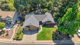202 Firestone Dr, Roseville, CA 95678