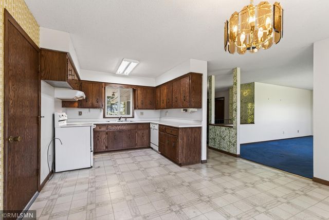 14915 Crow River Drive, Rogers, MN 55374