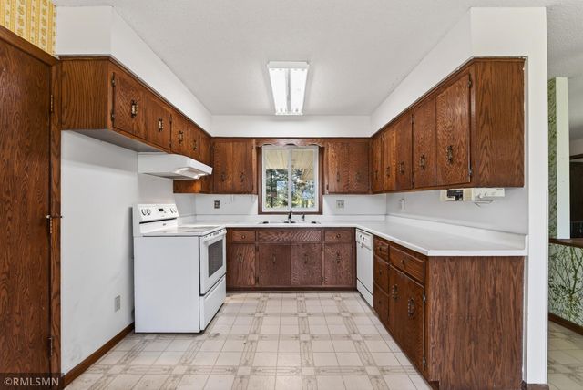 14915 Crow River Drive, Rogers, MN 55374