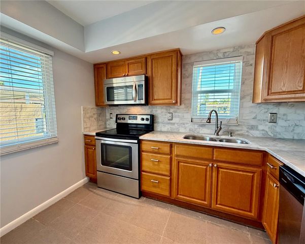 2284 OAK NECK ROAD F, Clearwater, FL 33763