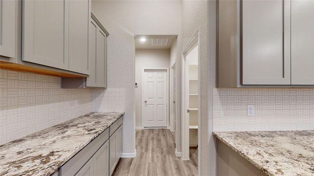 1031 Comal Trail, Dayton, TX 77535