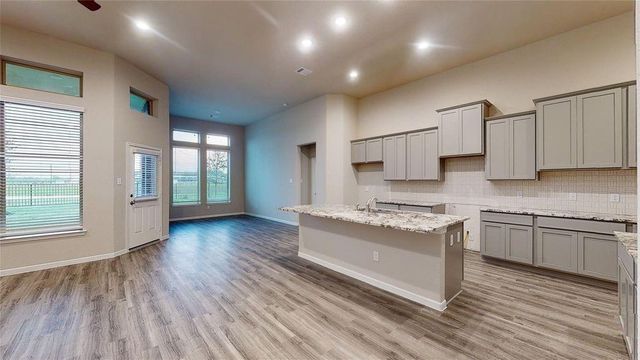 1031 Comal Trail, Dayton, TX 77535