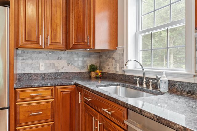 62 Monadnock Lane, Peterborough, NH 03458