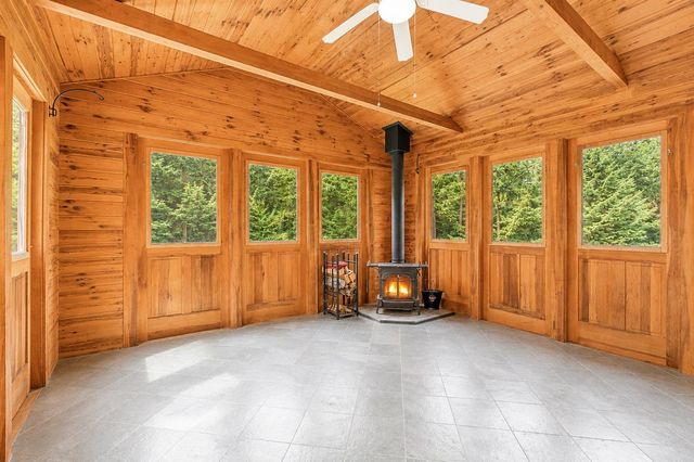 62 Monadnock Lane, Peterborough, NH 03458