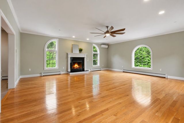 62 Monadnock Lane, Peterborough, NH 03458