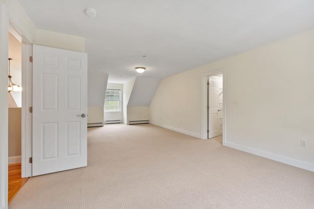 62 Monadnock Lane, Peterborough, NH 03458