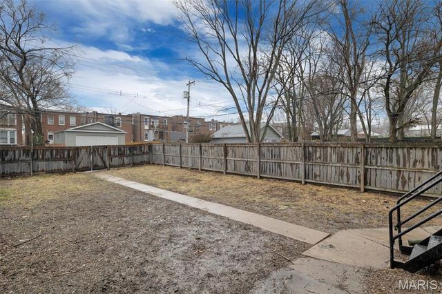 3951 Shaw Boulevard 2, St Louis, MO 63110