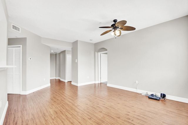 11037 Legacy Boulevard 302, Palm Beach Gardens, FL 33410
