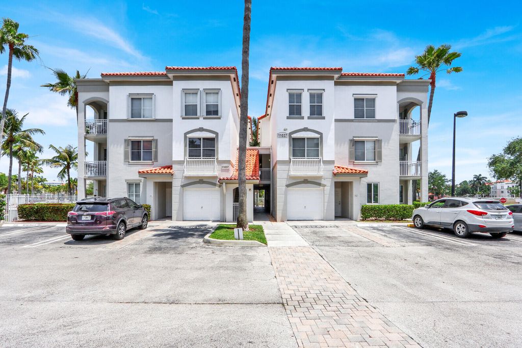 11037 Legacy Boulevard 302, Palm Beach Gardens, FL 33410