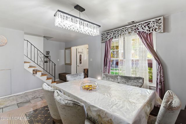 56 Kingsley Way, Freehold, NJ 07728
