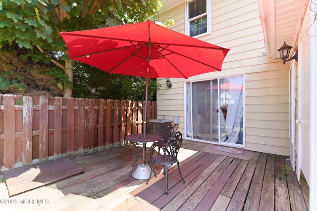 56 Kingsley Way, Freehold, NJ 07728