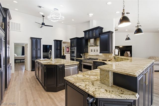 6425 Tara Avenue, Las Vegas, NV 89146