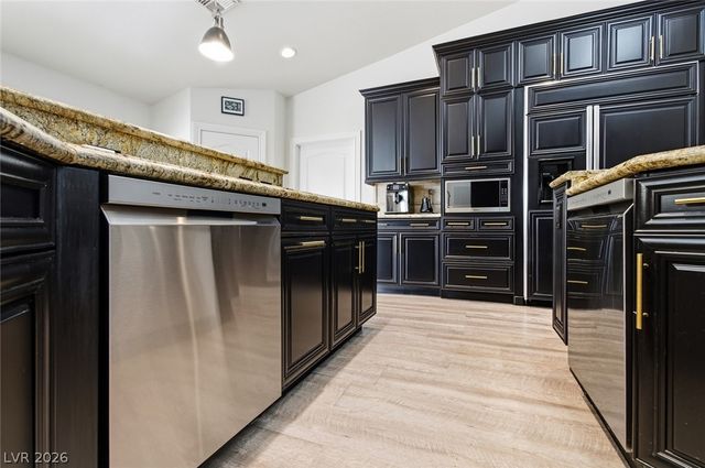 6425 Tara Avenue, Las Vegas, NV 89146