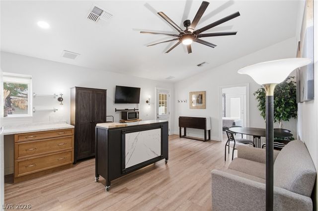 6425 Tara Avenue, Las Vegas, NV 89146