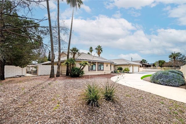 6425 Tara Avenue, Las Vegas, NV 89146