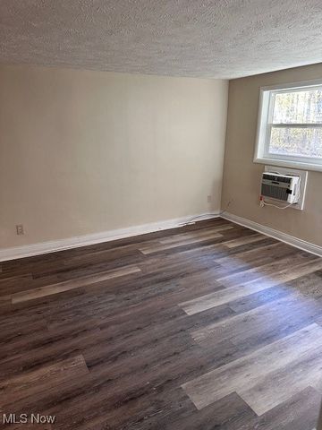 3499 Dennis Court 6, Geneva, OH 44041