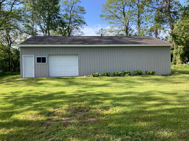 7052 E Drive N, Emmett Twp, MI 49014