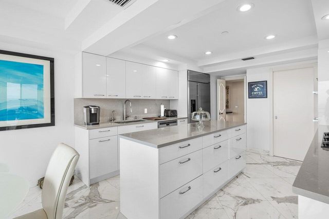 4201 N Ocean Boulevard 1801, Boca Raton, FL 33431